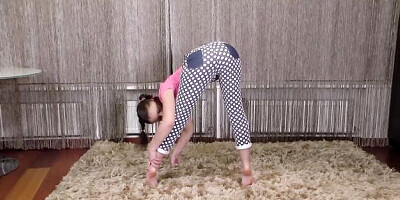 Lusty miss's amateur trailer