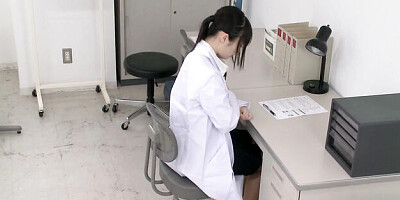 Japan HDV featuring Tomomi Motozawa's pantyhose scene