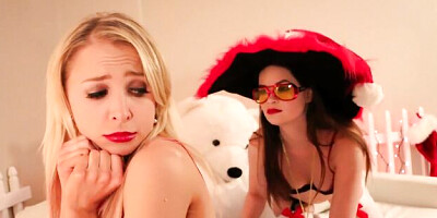 Wonderful Alix Lynx - big tits video - PUBA