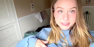 Gorgeous Wench Squirting