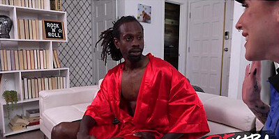 Nutsy Ex Security Babe Gets BBC Creampied - DFXtra