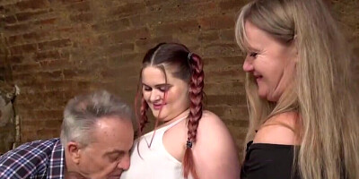 Old man and a GILF are invite a redhead for an FMF