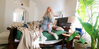 Stepmother wants to get rammed on all fours in POV