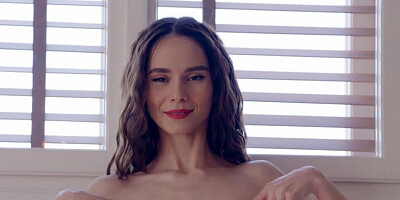The look she gives while teasing is fucking EVERYTHING