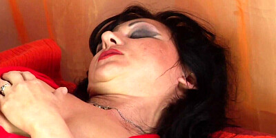 Skinny whore rides cock on camera and lets the man come inside her