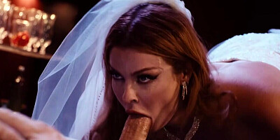 Gothy fuck scene with a redheaded bride and eyepatch guy