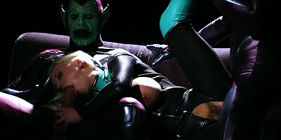 Busty superheroine Kenzie Taylor copulates with two hung aliens