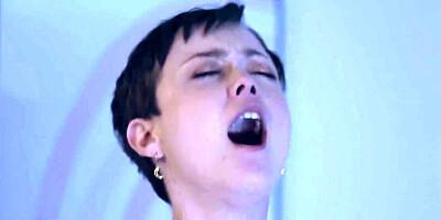 BBW with huge naturals grinds with petite short-hair lesbian
