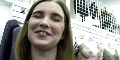 Notable Mia's babe video