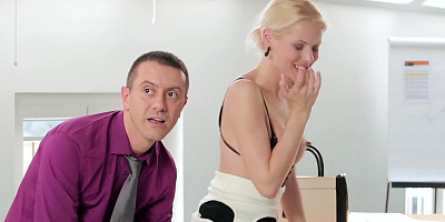 Petite office lady Lynna Nilsson gets fucked by her boss
