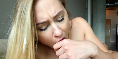 A blonde with a sexy mouth is showing us her mean sucking skills