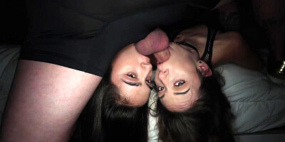 Girls with skinny bodies get banged in an FFM