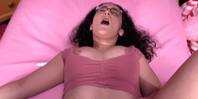 NErdy girl gets fucked in busty pussy in a POV-style video