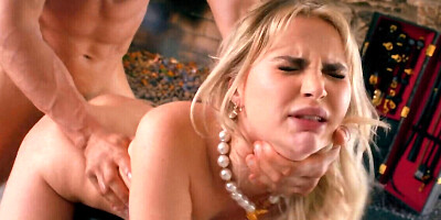 Overwhelming blonde likes to be creampied in cowgirl