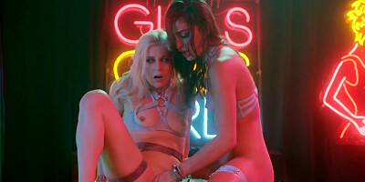 Charlotte Stokely and Emily Willis puts on a pussy licking show