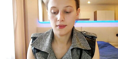 Talented queen bee's homemade smut