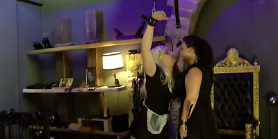 MILF with black hair humps the blonde maid who likes these games
