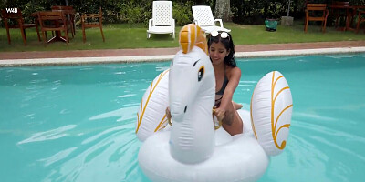 Iris Lucky hops off the pool and masturbates at home