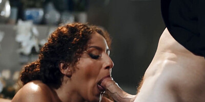 Blond lad with a big cock is fucking a kinky starlet