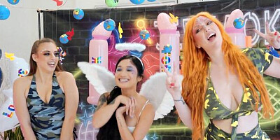 Watch dollish Gia Derza and Lauren Phillips's video