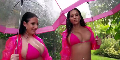 Angela White & Autumn Falls have Squirting