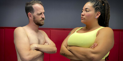 Big black girl puts on a clinic while sex fighting