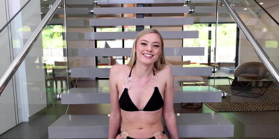Amber Moore in a hardcore session