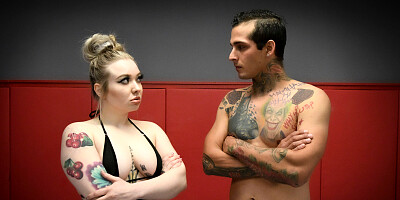Blonde sex fighter seeks an overwhelming victory on the mat