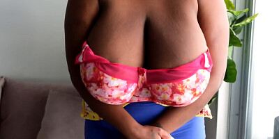 Tyra Tinley shows off her GIANT KNOCKERS just for fun