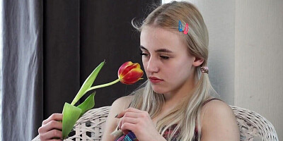 Blond-haired teen with a great ass masturbates hard