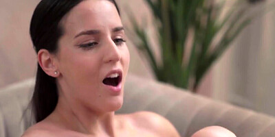 Dining on that pussy in a pretty freaky porn movie