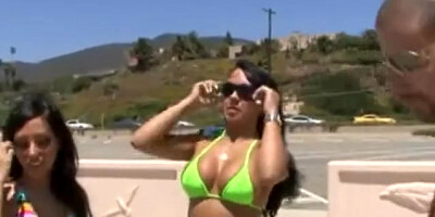 Lela Star & Mariah Milano Threesome