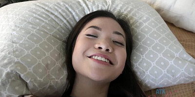 Watch prurient Vina Sky's dirt