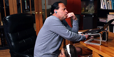 Kimora Quin rewards her daddy with a deep blowjob before riding his hard dick