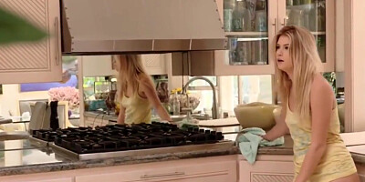 Rough Fucking Is What Makes Blondie Orgasmic