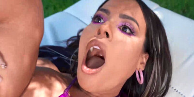 Wild latina Luna Star gets roughly fucked outdoors