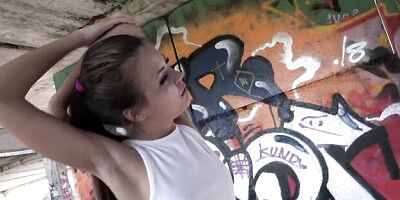 Club Sweethearts - public scene