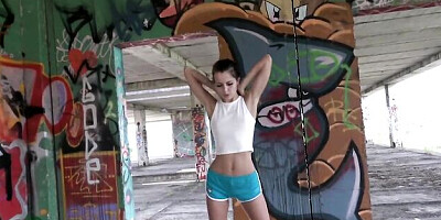 Club Sweethearts - public scene