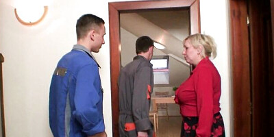 Fiancée's old lady xxx