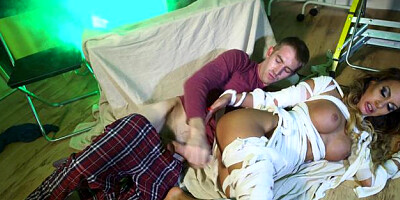 MILFs Like It Big - Elicia Solis & Danny D 69