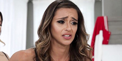 Sweet babes Armani Black and Molly Little love dick-riding