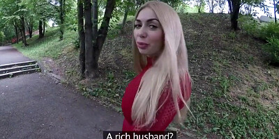 I Touch Her Big Russian Tits In Public Then I Fucked Her In The Park - Isabella Clark And Martin Gun