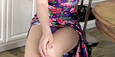 Puss's striptease smut