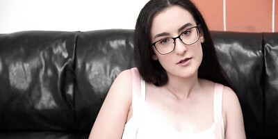 Pin-up Lyra Lockhart's female orgasm trailer