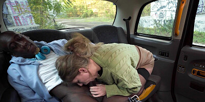 Easygoing bitch Samantha Joiner sucks BBC and gets fucked in the taxi