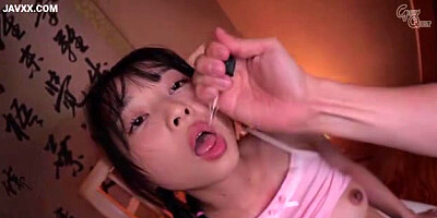 Drugged Asian Schoolgirl: Gangbang and Forced Orgasm. Asian Erotic Video. x4x64C13EF8047E539730