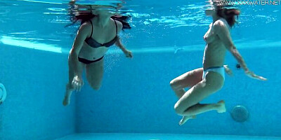 Jessica Lincoln and Lindsey Cruz's teen (18+) video by Underwater Show