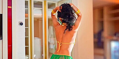 Belly Dancer ارضا تو کس رقاصی که برای کشتن شاه اومده بود داستانی مکالمه فارسی