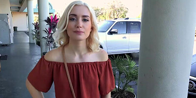 Anastasia fucked in the park for cash