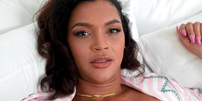 Big-boobed ebony Ashlyn Peaks gets deeply fucked and facialized
